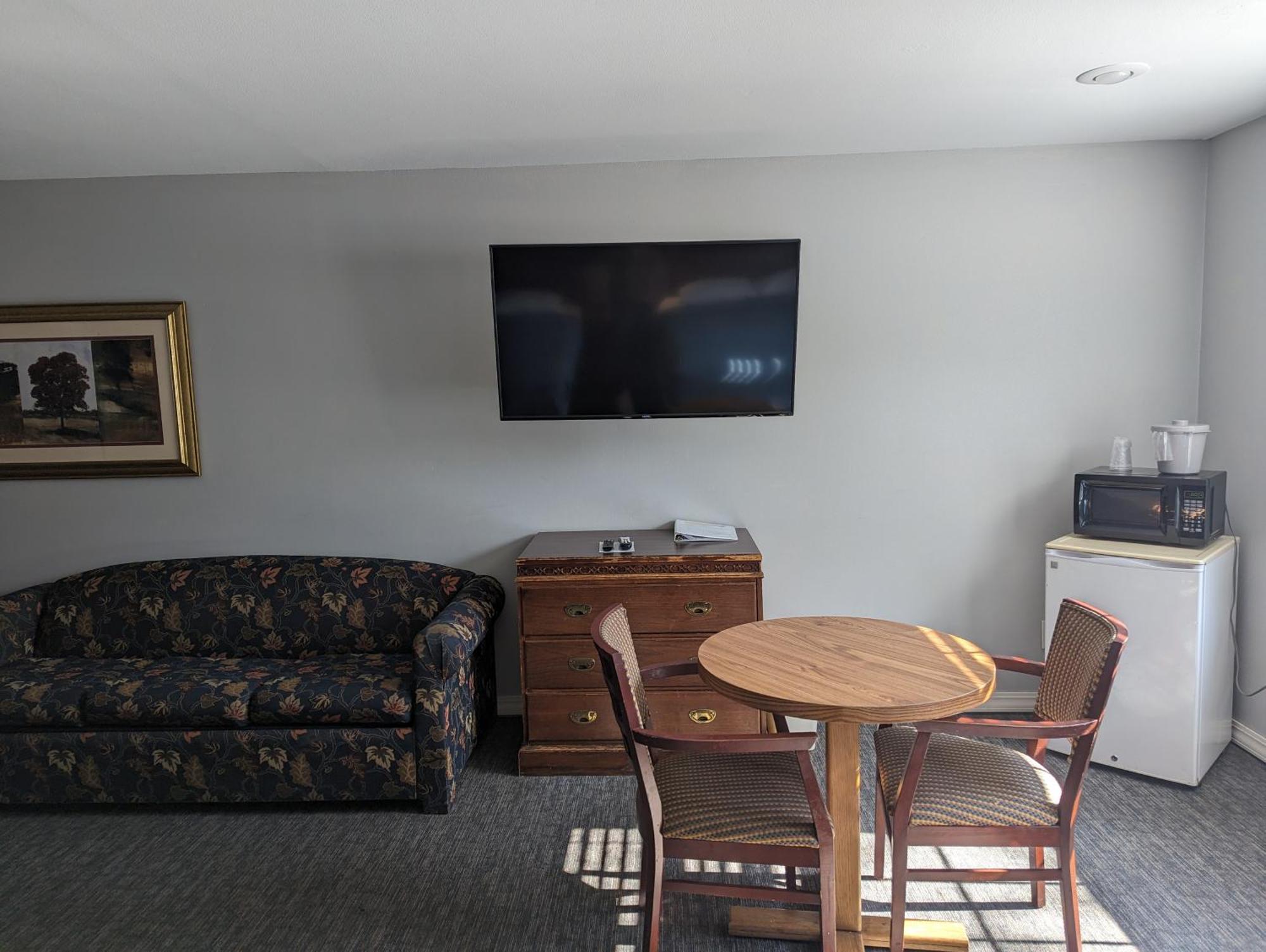 Harbor Motel 2*