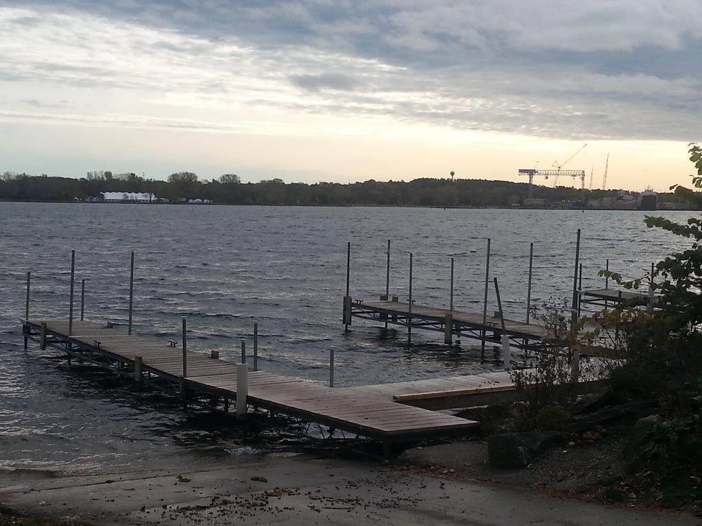 Harbor 2* Sturgeon Bay