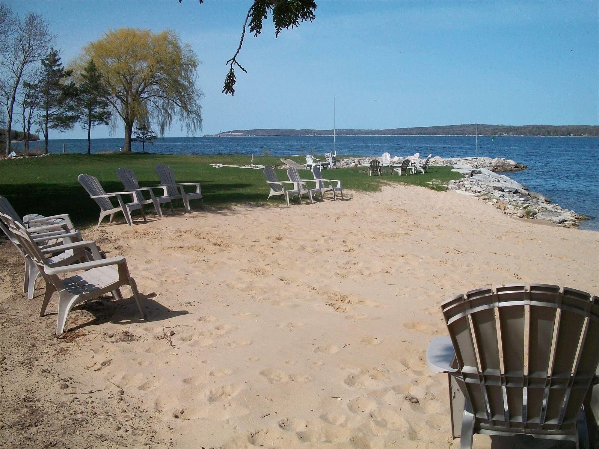 Harbor 2* Sturgeon Bay